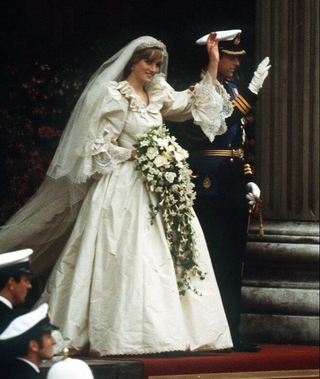 When Princess Diana Wrinkled Her Wedding Dress